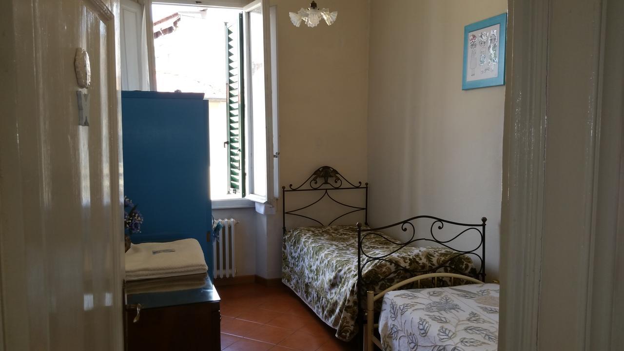 La Villa Nei Fiori Florence Luaran gambar