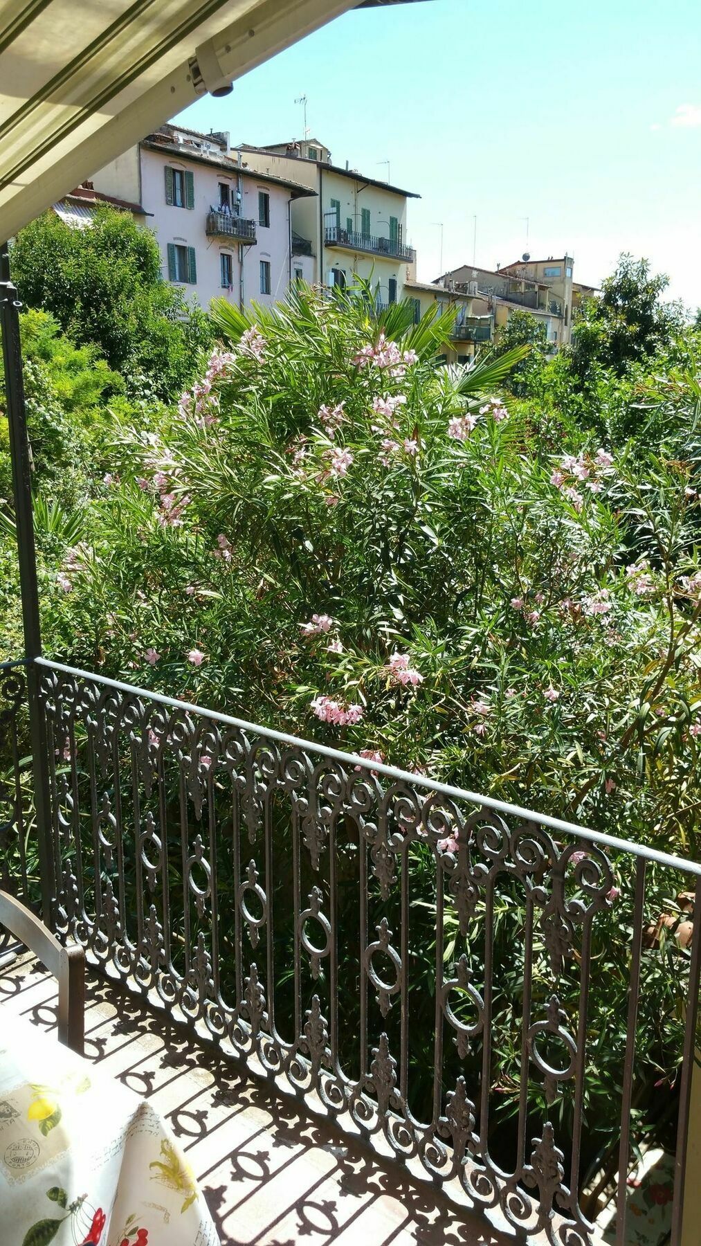 La Villa Nei Fiori Florence Luaran gambar